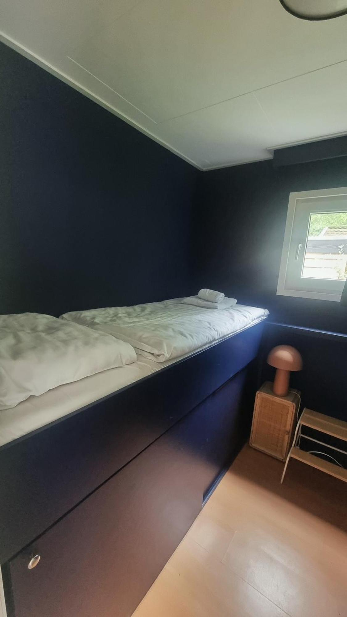 Gezellig Gemoderniseerd Chalet Op De Veluwe Путен Екстериор снимка